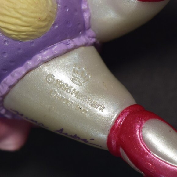 Hallmark Christmas Ornament Star of the Show Bunny Rabbit Ballerina QX6004 1996 - Picture 7 of 12